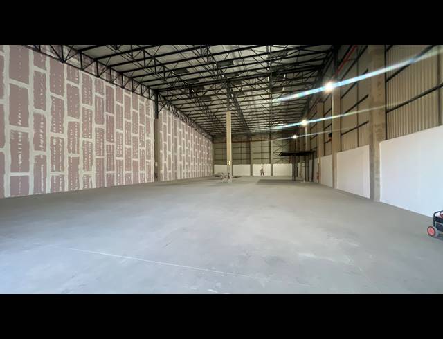 3,743M² WAREHOUSE TO LET IN SPARTAN